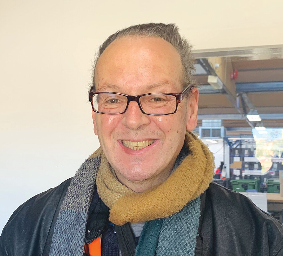 Guilio, Employee